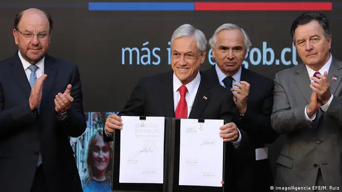 Chile Präsident Sebastian Pinera präsentiert neues Einwanderungsgesetz (imago/Agencia EFE/M. Ruiz)
