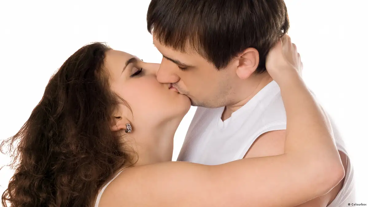 Why kissing is so healthy – DW – 09172021