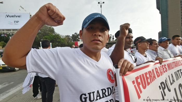 Lima Americas Gipfel Proteste (Getty Images/AFP//C. Bouroncle)