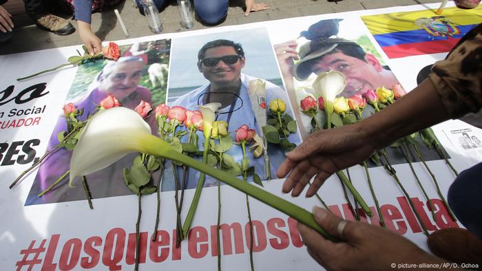 Imagen de los homenajes a los tres reporteros ecuatorianos asesinados en 2018 en Colombia.