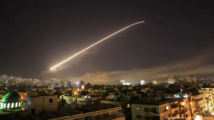 Syrien - US-Militärschlag auf Damaskus (picture alliance/AP Photo/H. Ammar)