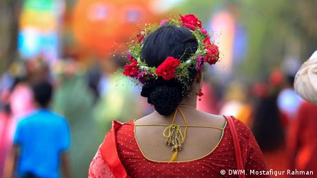 Bangladesch begrüßt das neue Jahr 1425 (DW/M. Mostafigur Rahman)