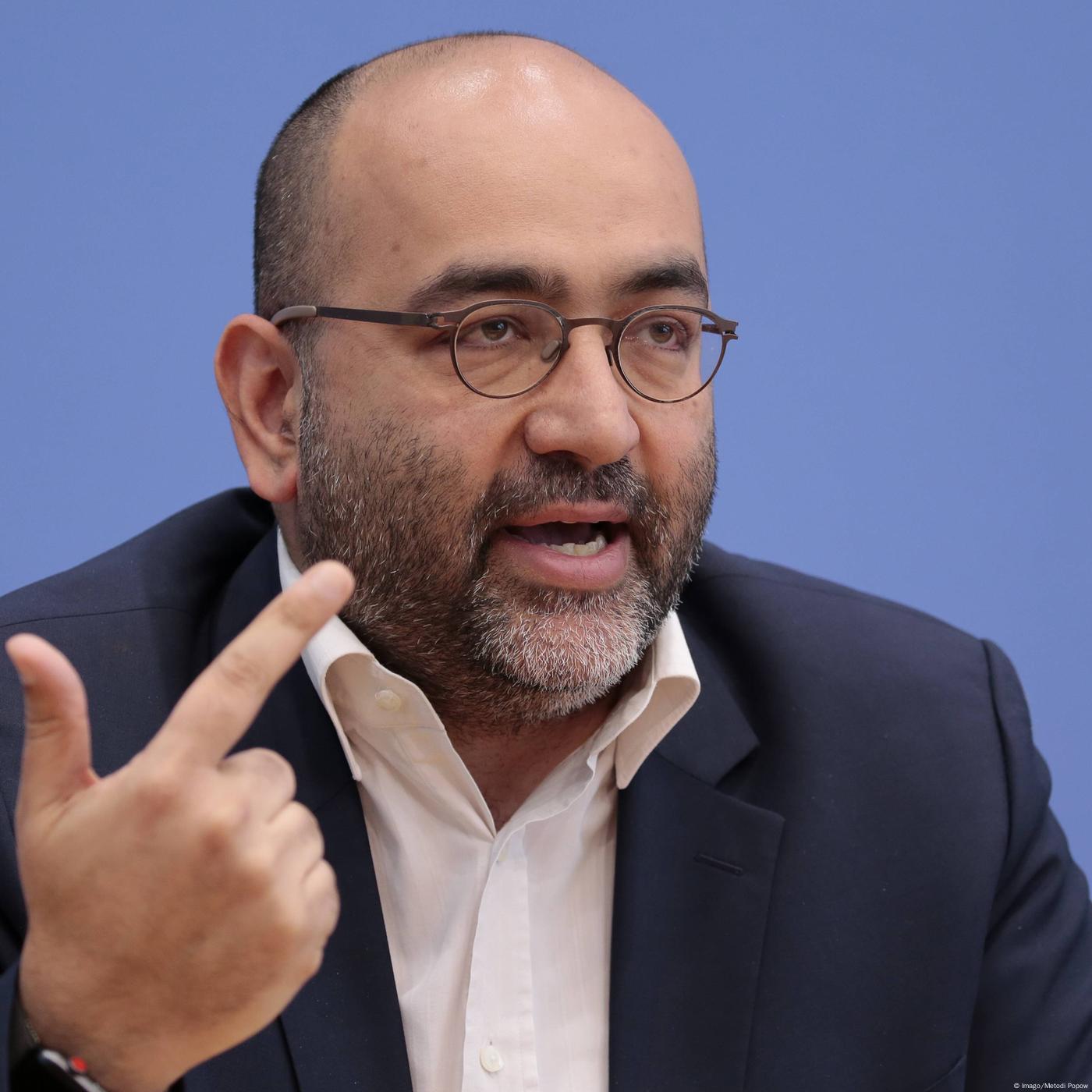 Omid Nouripour: "Im Krieg aufwachsen ist eine Last fürs Leben"