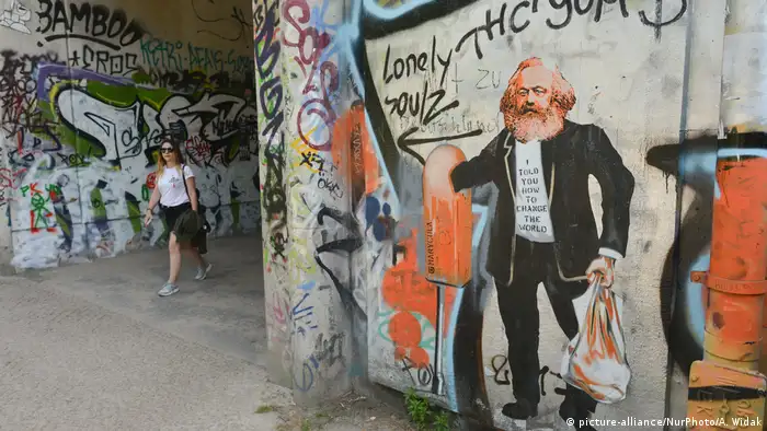 Deutschland Karl Marx Street Art in Berlin (picture-alliance/NurPhoto/A. Widak)