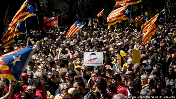 Mass Demo Demanding Freedom For Jailed Catalan Leaders