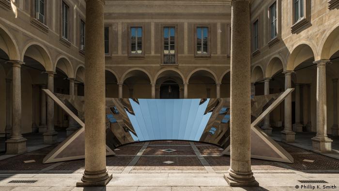 An installation at Milan Design Week 2018 (Phillip K. Smith)