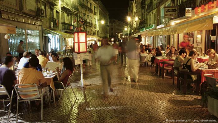 People sitting at Sul restaurant, Rue do Norte, Bairro Alto, Lisbon, Portugal, Europe