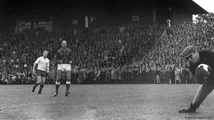 Bildergalerie HSV-Abstieg | Preußen Münster - Hamburger SV 1:1 - Bundesliga 1963 (picture-alliance/dpa)