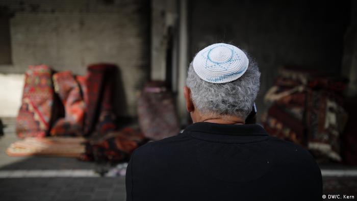 Мужчина в кипе