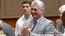 (180418) -- HAVANA, April 18, 2018 (Xinhua) -- Cuban First Vice President Miguel Diaz-Canel (C) attends a session of Cuba's National Assembly of People's Power, in Havana, Cuba, April 18, 2018. Cuba's National Assembly of People's Power began a two-day session on Wednesday morning to elect a successor to President Raul Castro. (Xinhua/Jaoquin Hernandez) (ah) (ce) | Keine Weitergabe an Wiederverkäufer.