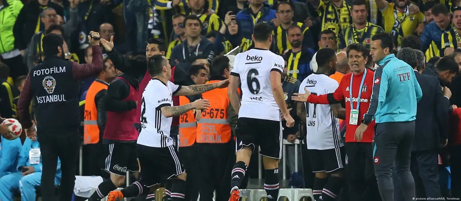 beIN SPORTS USA on X: 🤯 CONTROVERSY! 🚨 This happened before the 2nd goal  of Besiktas. Should this have been a yellow or red card? 🤔 🍿 Watch  Besiktas vs Galatasaray 🇹🇷 #