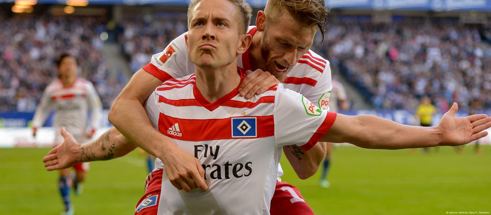 Stuttgart free kick hits the crossbar : r/VfBStuttgart