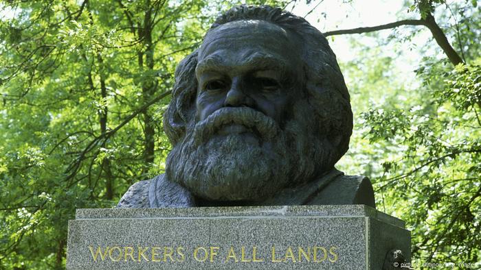 UK Grabmal von Karl Marx in London (picture-alliance/akg-images)