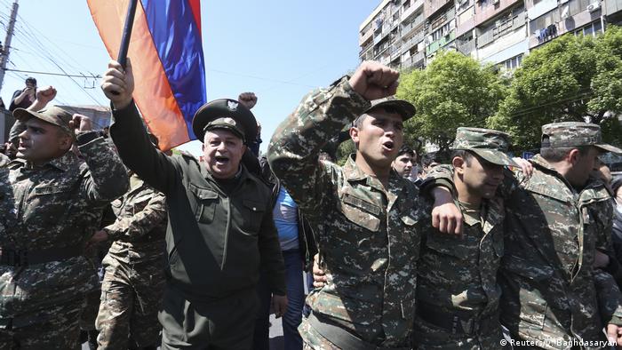 Armenien Proteste (Reuters/V. Baghdasaryan)