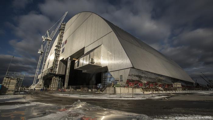 Vveden V Stroj Novyj Sarkofag Nad Chernobylskoj Aes Novosti Iz Germanii Ob Ukraine Dw 10 07 2019