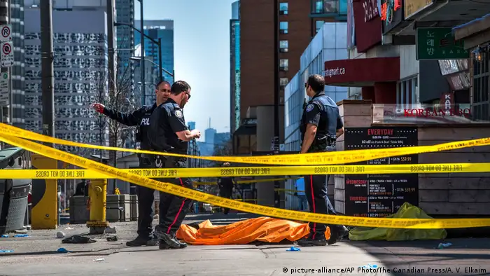 Kanada Wagen rast in Menschen auf einer Kreuzung in Toronto
