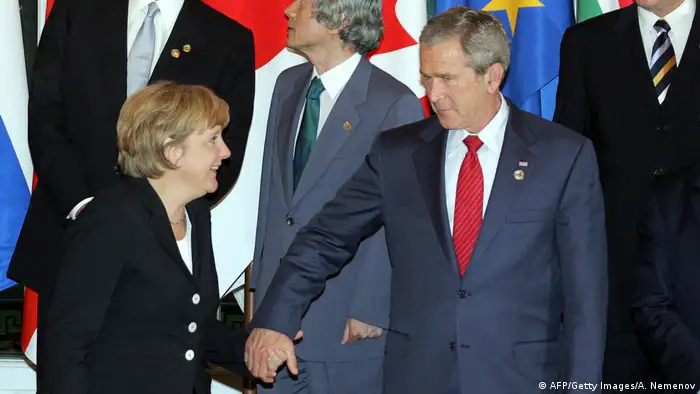 Merkel beim G8-Gipfel 2006 mit George W. Bush