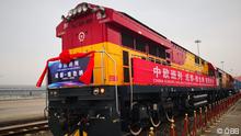 ÖBB: Erster direkter Güterzug von China nach Wien
Rail Cargo Group bringt neue Chinaverbindung auf Schiene; Containerzug legt rund 9.800 km über die nördliche Seidenstraße zurück; Intermodales Netzwerk zwischen Asien und Europa wird weiter verdichtet
