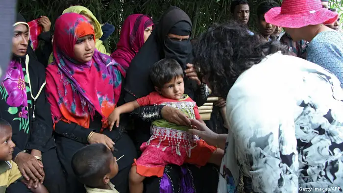 UN-Delegation besucht Rohingya-Flüchtlingscamp in Bangladesch