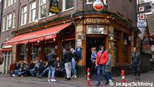 Амстердам оголосив боротьбу навалі туристів (відео)