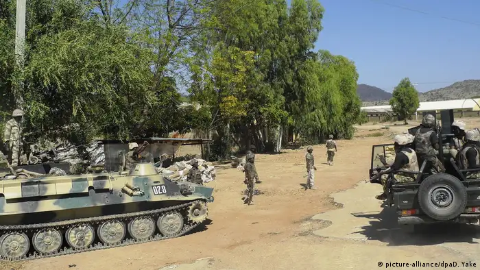 Nigerian army claims to have cleared Mubi of Boko Haram (picture-alliance/dpaD. Yake)