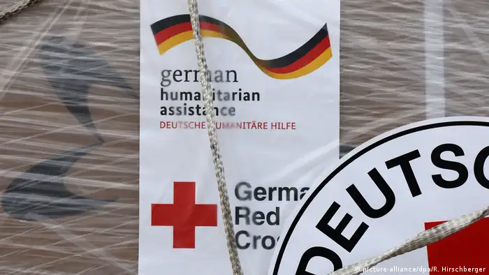 Symbolbild das Deutsche Rote Kreuz in Afrika (picture-alliance/dpa/R. Hirschberger)