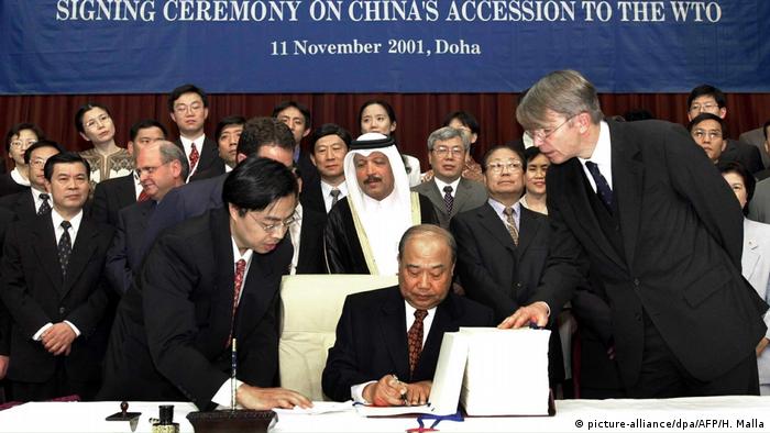 Chinesische Beitrittserklärung zur World Trade Organisation (picture-alliance/dpa/AFP/H. Malla)