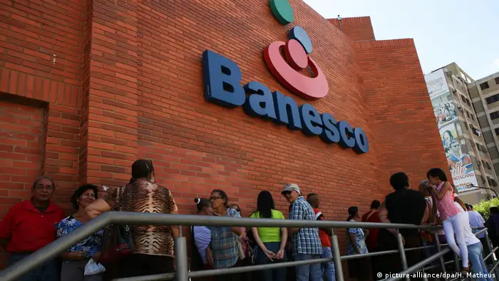 Banesco Bank Venezuela (picture-alliance/dpa/H. Matheus)