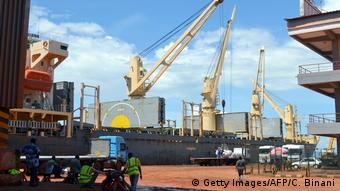 Le port de Conakry fait partie des activités du groupe Bolloré