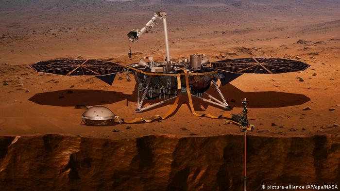 The InSight lander on Mars, artist's impression
