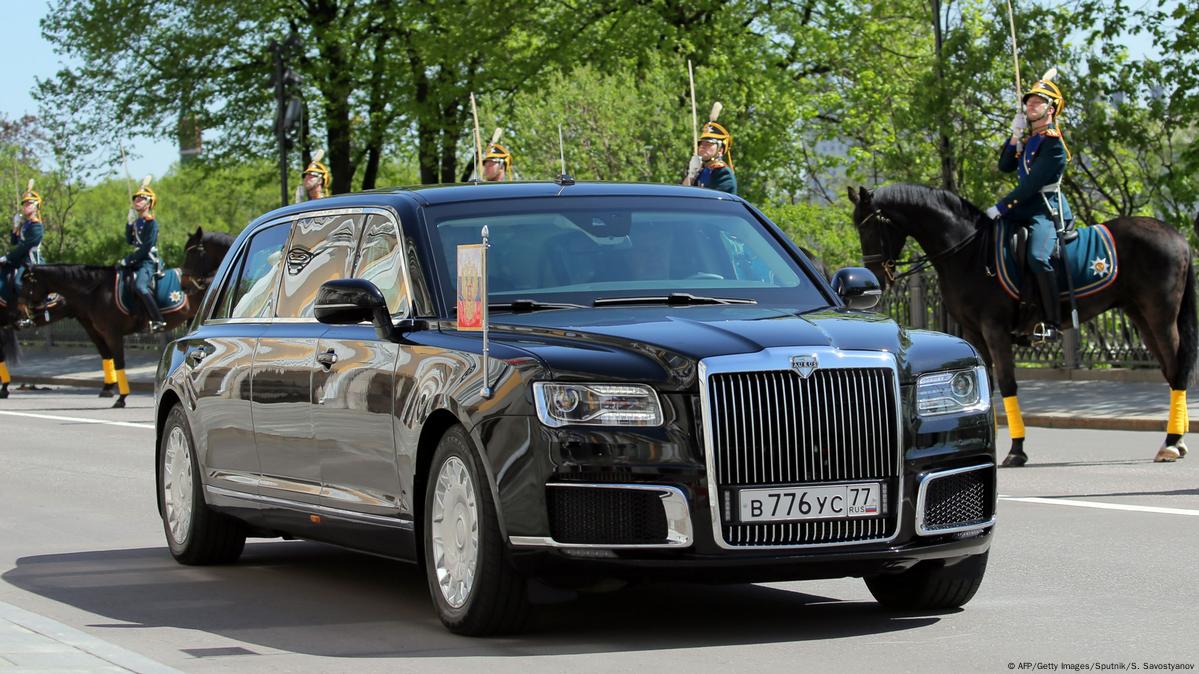 You Can Still Buy a New Rolls-Royce in Russia, Nearly a Year After  Sanctions Hit