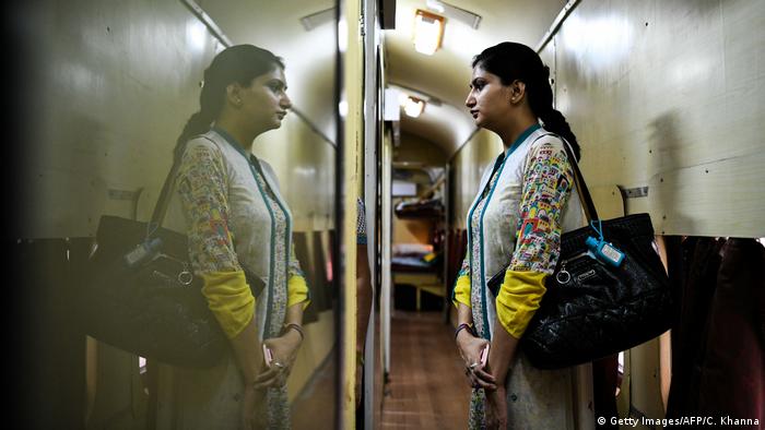 Indien Lifeline Express Krankenhaus auf Schienen (Getty Images/AFP/C. Khanna)