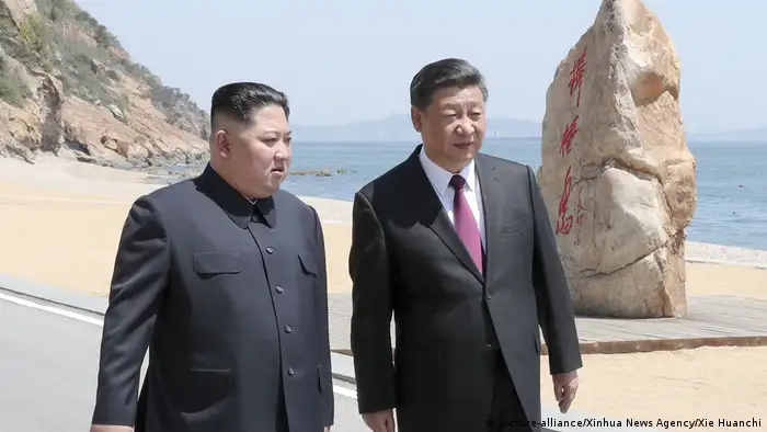 China Ministerpräsident Xi Jinping emfängt norkoreanischer Präsident Kim Jong Un