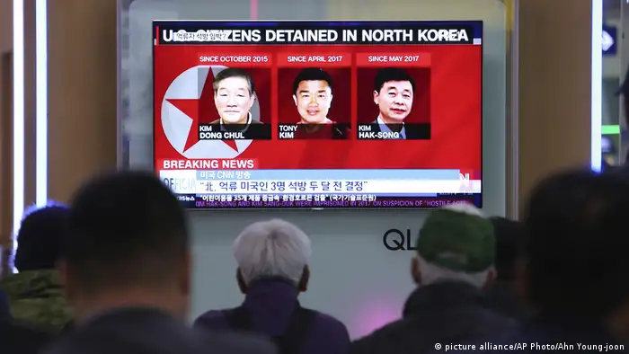 In Nordkorea inhaftierte US-Amerikaner Kim Dong Chul, left, Tony Kim und Kim Hak Song