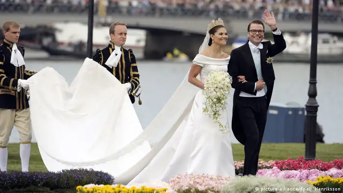 Princess Victoria of Sweden broke with tradition in 2010 when she married a commoner, her former personal trainer Daniel Westling. She selected Swedish designer Pär Engsheden to craft the minimalist gown made of duchess silk satin. On her head, the future queen wore the famous Cameo Tiara, which was originally given to Empress Josephine on her wedding day by her husband, Napoleon Bonaparte.