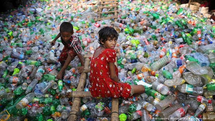 Bangladesh Dhaka Plastic (Transparencia Internacional Bangladesh/AM Ahad)