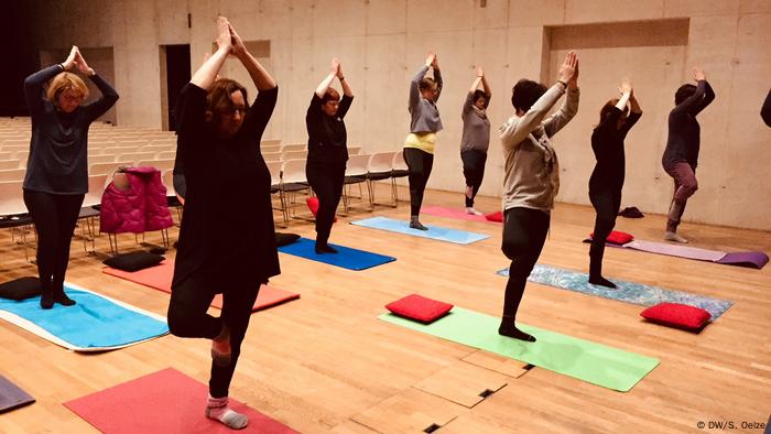 12 Inspirierende Yoga Mindfulness Events In Diesem Sommer In Berlin Iheartberlin De