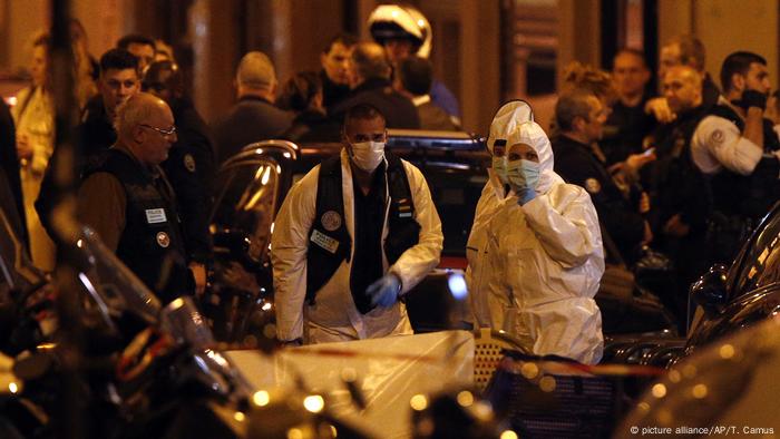 Paris Tote und Verletzte bei Messerattacke (picture alliance/AP/T. Camus)