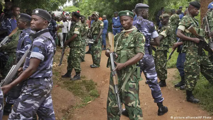 Security forces in Cibitoke (picture-alliance/AP Photo)