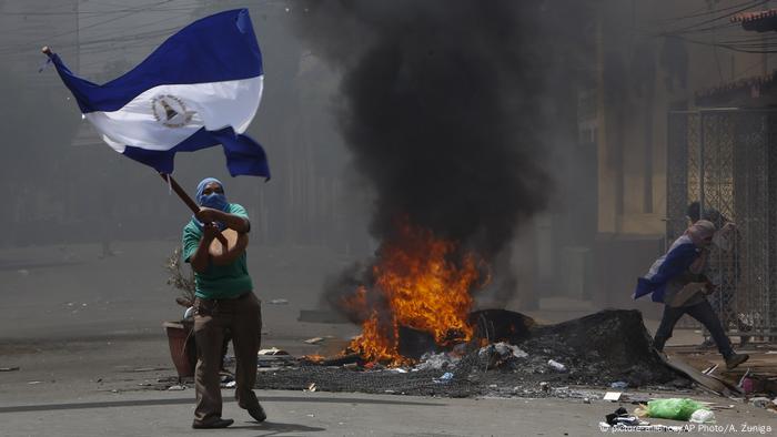  Nicaragua Proteste Ausschreitungen Anti Ortega (picture-alliance/AP Photo/A. Zuniga)