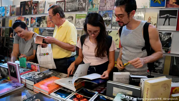 Argentinien internationale Buchmesse in Buenos Aires (Getty Images/AFP/E. Abramovich)