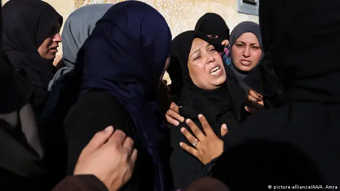 Gaza Israel Konflikt - Beerdigung (picture-alliance/AA/A. Amra)