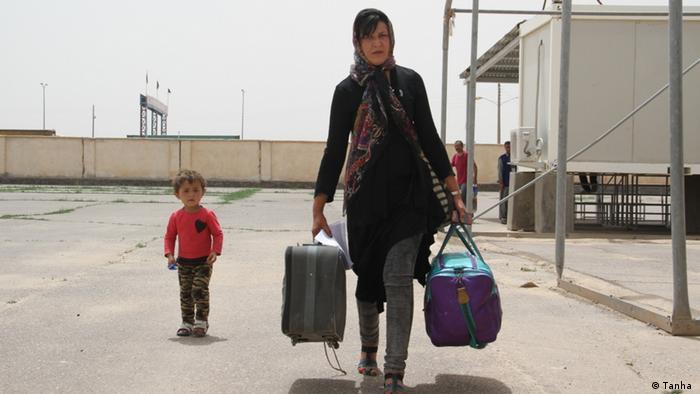 Afghanische Flüchtlinge aus dem Iran abgeschoben (Tanha )