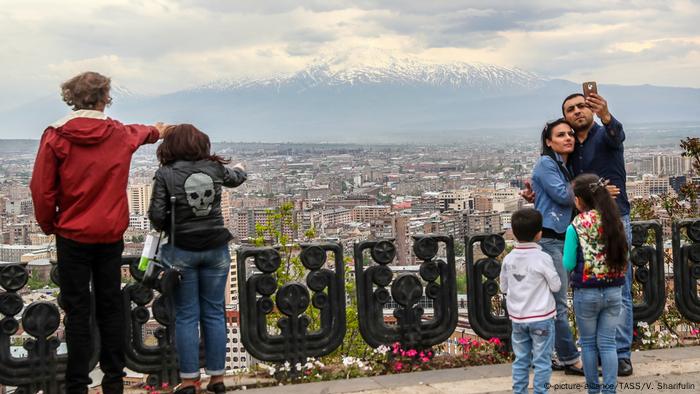 BG Armenien Ausssichtspunkt in Eriwan