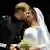 UK | Hochzeit Prinz Harry & Meghan Markle | Brautpaar vor der Kirche