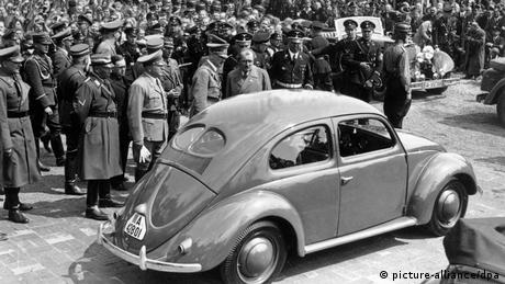 Най продаваната кола в света дължи раждането си на Адолф Хитлер