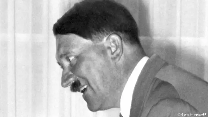 Lächelnder Hitler