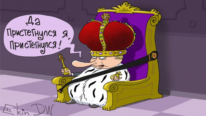 Владимир Путин на троне