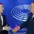 Brüssel EU-Parlament | Mark Zuckerberg, Facebook-CEO mit Antonio Tajani