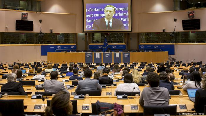 Brüssel EU-Parlament | Mark Zuckerberg, Facebook-CEO (Imago/Zuma Press)